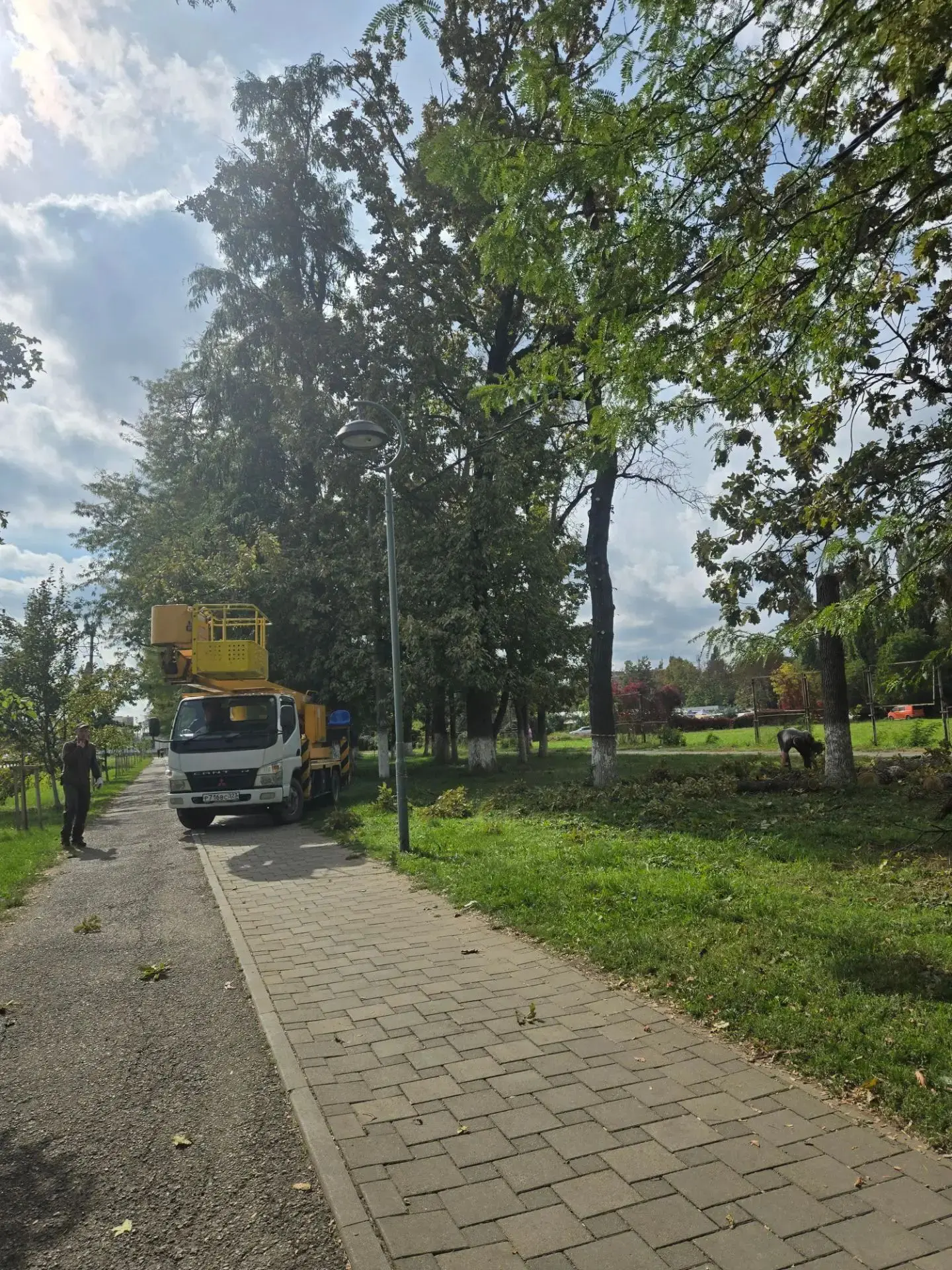 Пришла очередь второго стадиона витаминкомбината (или первого?).