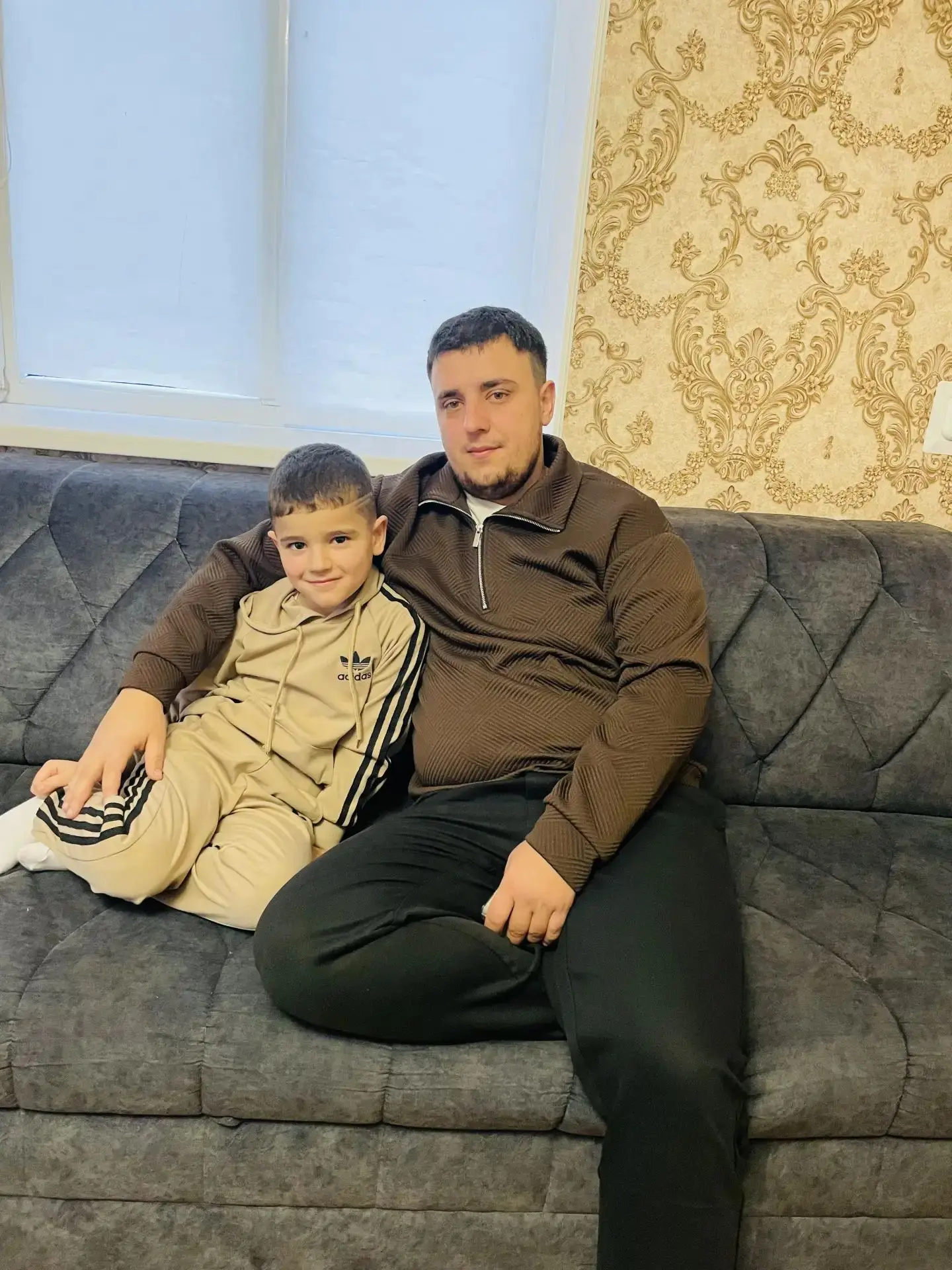 Ампашулин Амиран, ученик 1 «А» класса, участник онлайн-флешмоба “Спасибо Папа!”