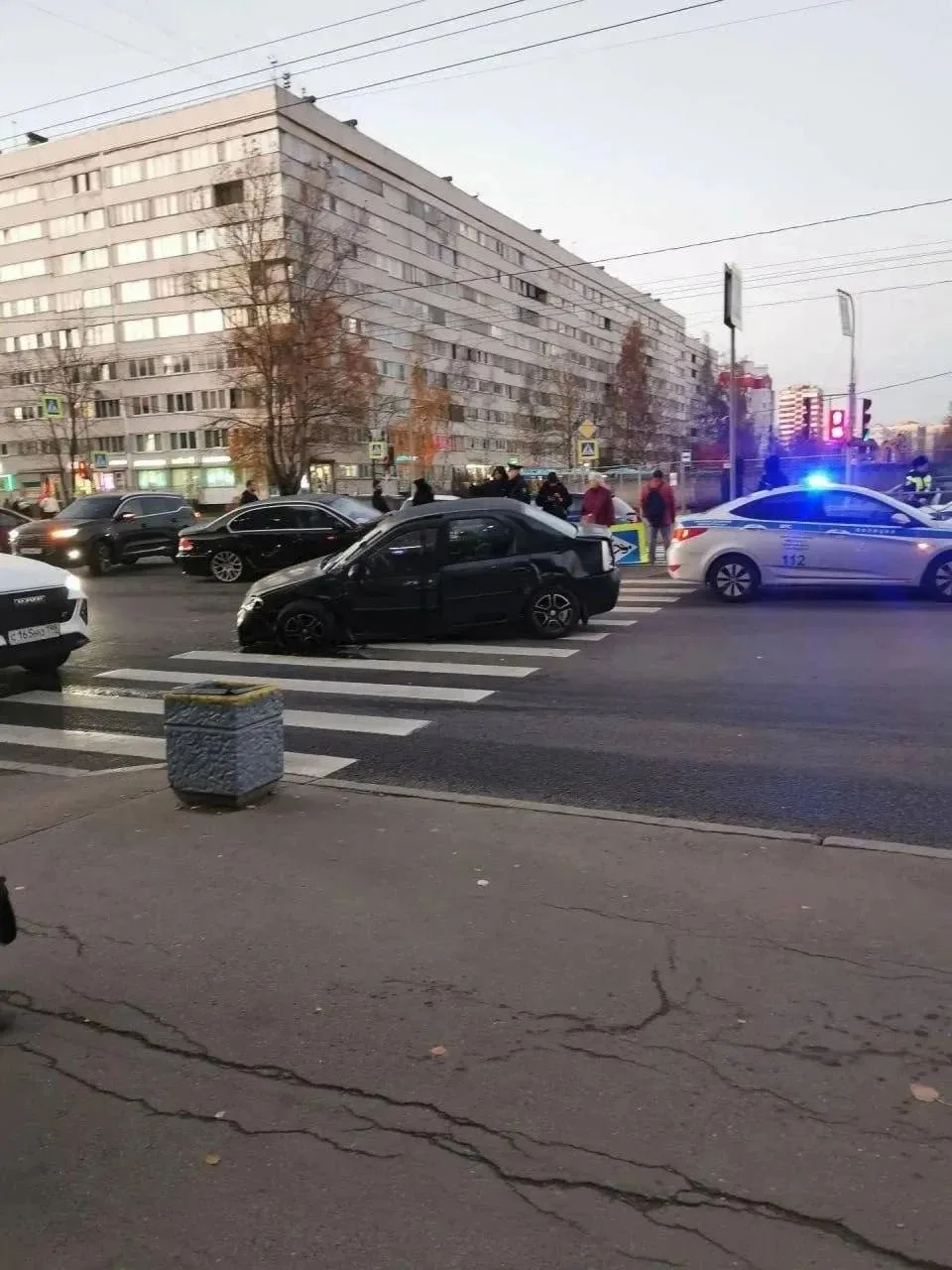 В Петербурге столкнулись четыре машины, трое пострадали