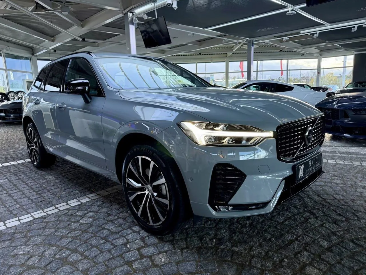 🚗 Volvo XC60 2.0 Hybrid Ultra Dark