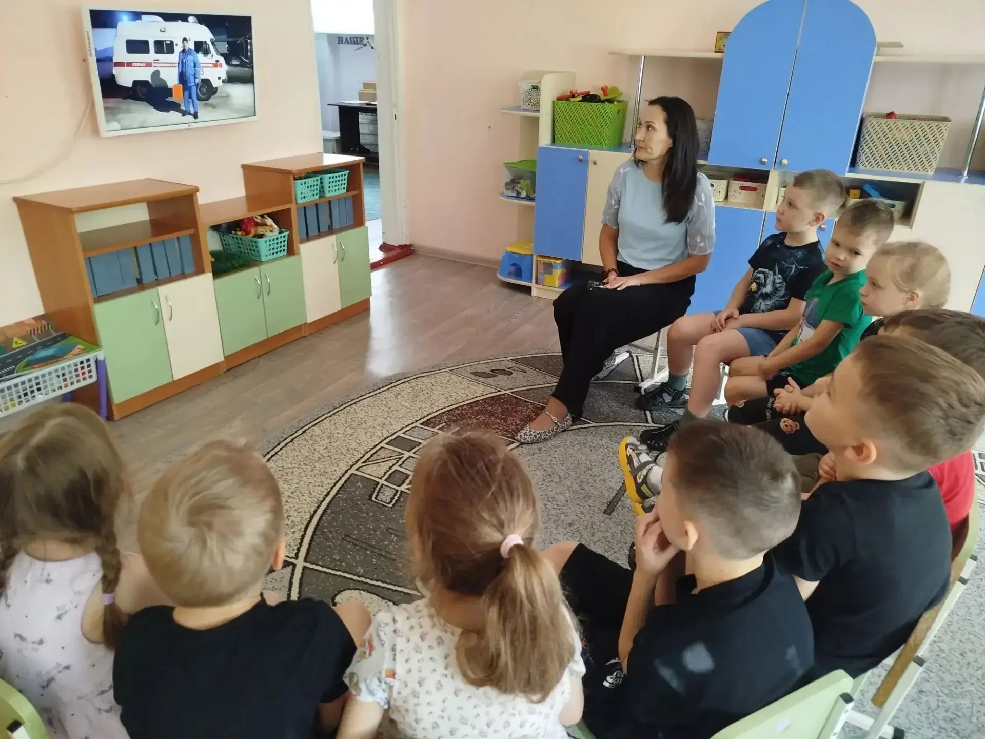 В детском саду №42 "Планета детства" в подготовительной группе «Умняшки» прошло трогате...
