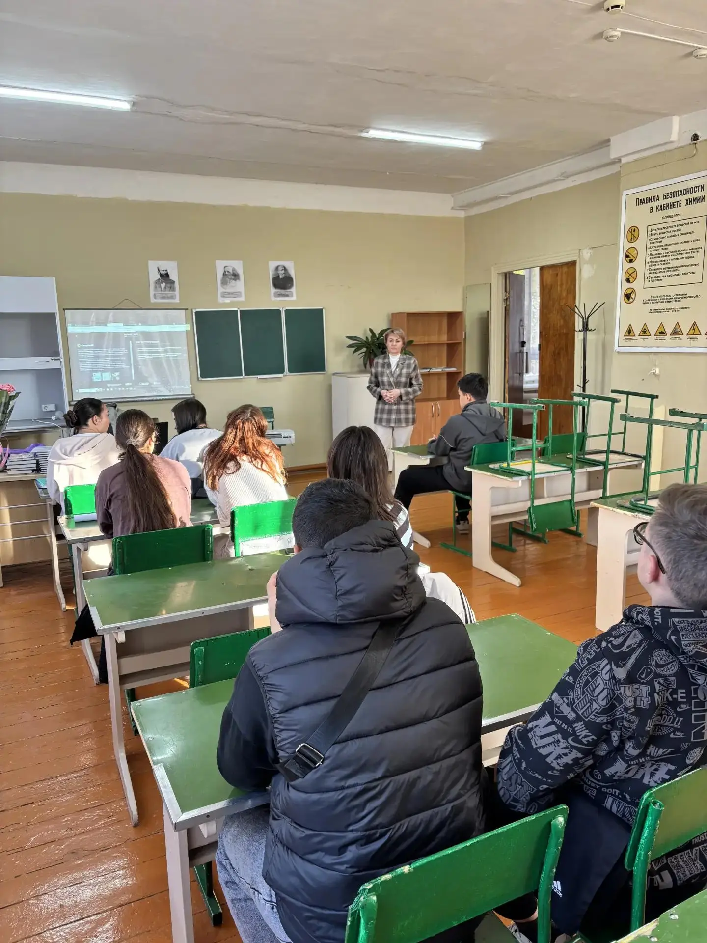Осторожно, пожар! Безопасность прежде всего!