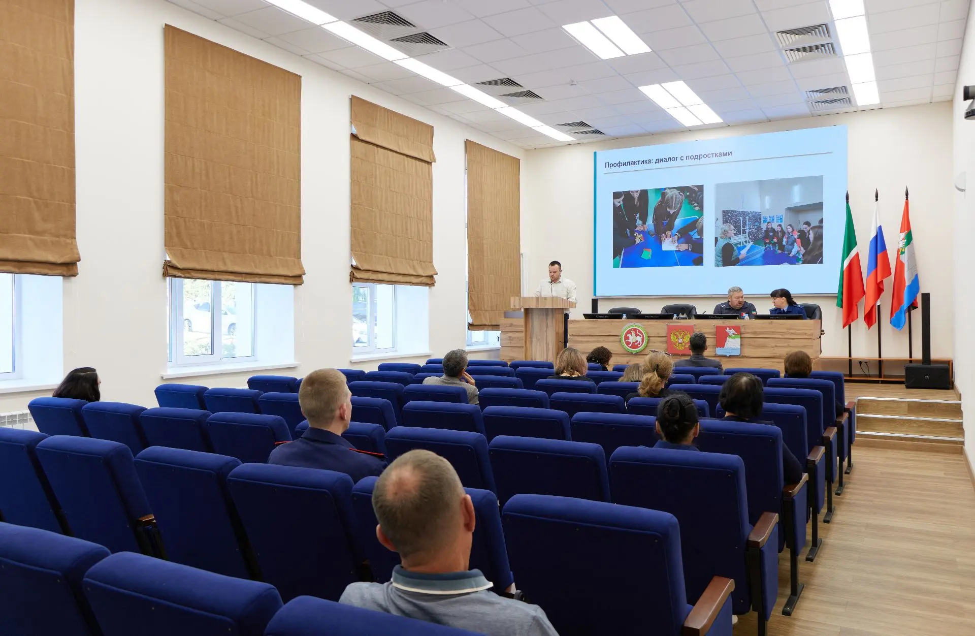 Сегодня в Верхнем Услоне под руководством главы района Евгения Варакина состоялось засе...