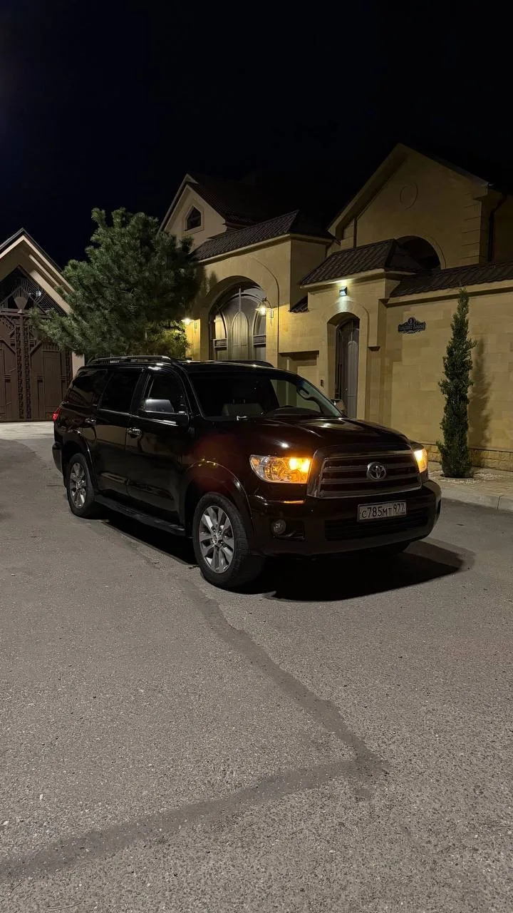 Toyota Sequoia Limited