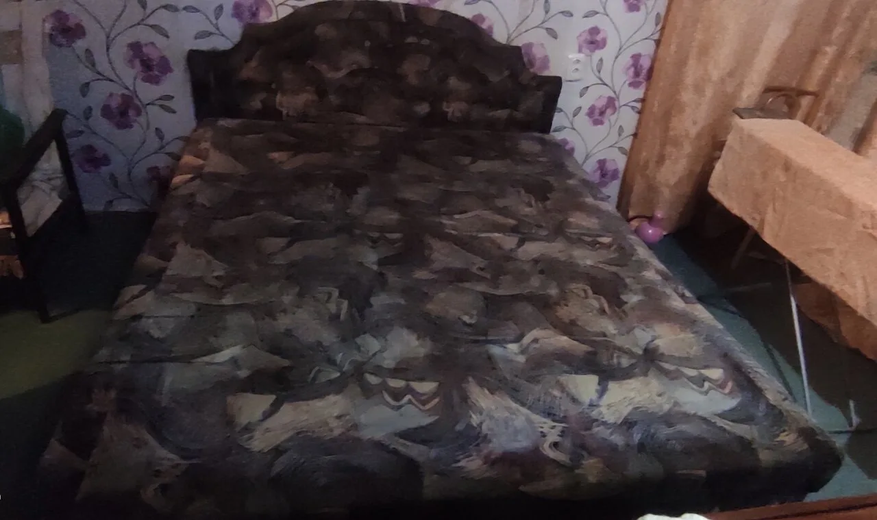 Продам кровать с коробом для белья 160×185 см, б/у, и телевизор, Донецк, 5 000 и 1 000 ...