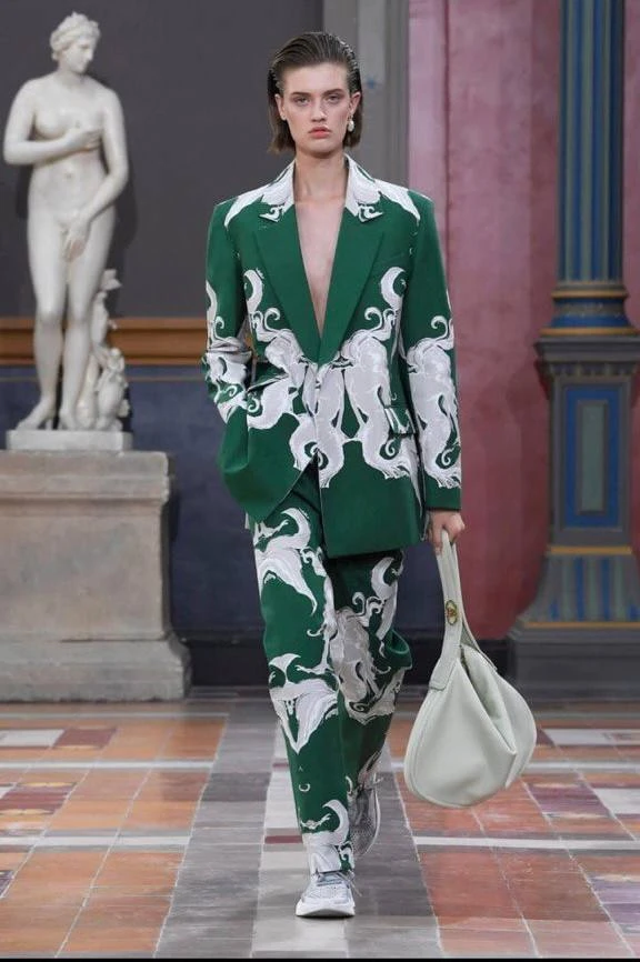 Хлопок костюмно-плательный Valentino. ⚜️