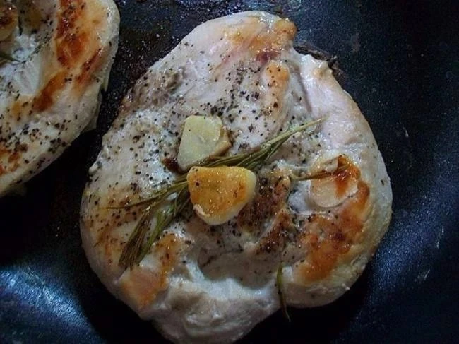 Куриное филе в сметане с лимоном