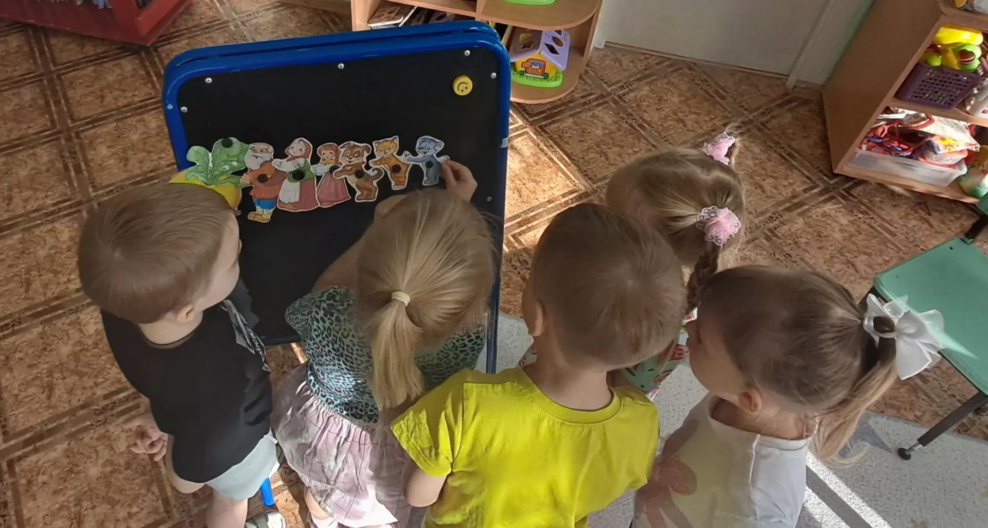 📚🐾 Путешествие по сказкам с щенком Тяв-тяв