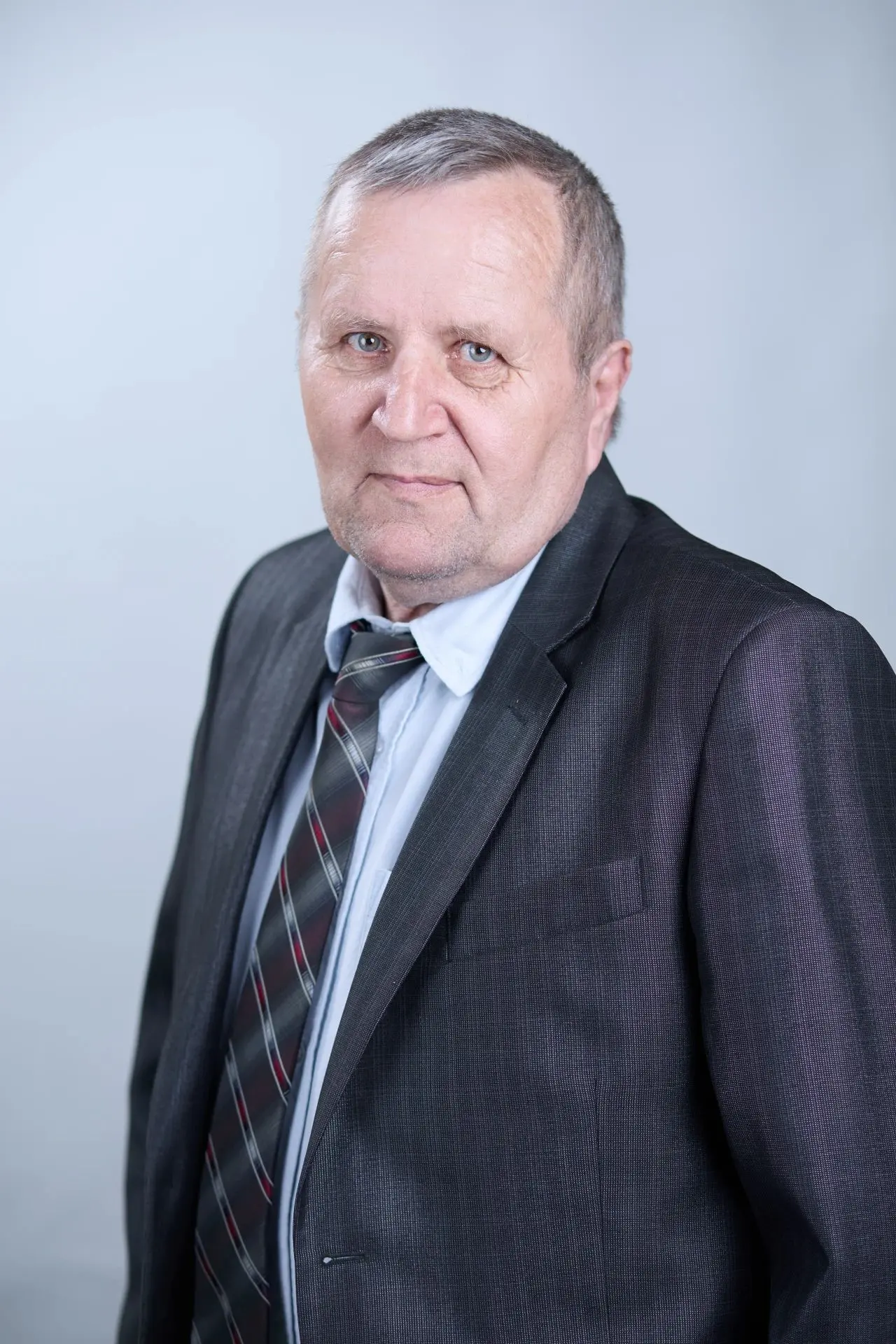 👨‍🏫 Абашкин Сергей Владимирович, учитель физики.