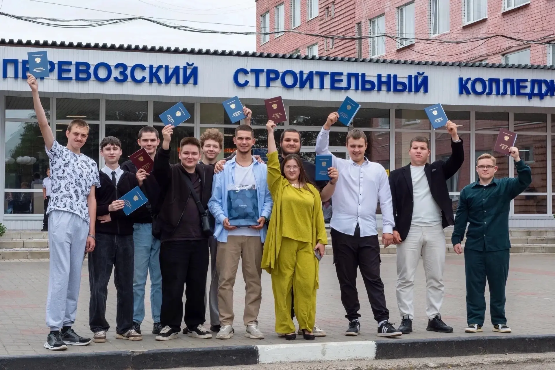 Продолжаем пополнять наш юбилейный архив. 📂