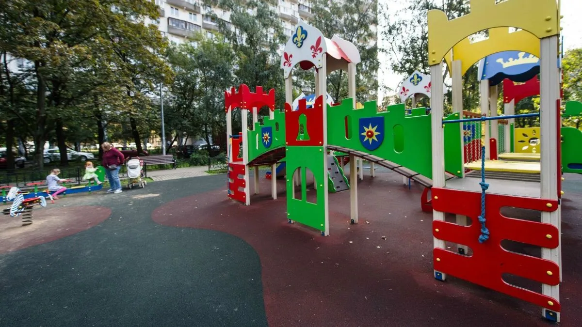🛝 В Крыму навели порядок на детских площадках!