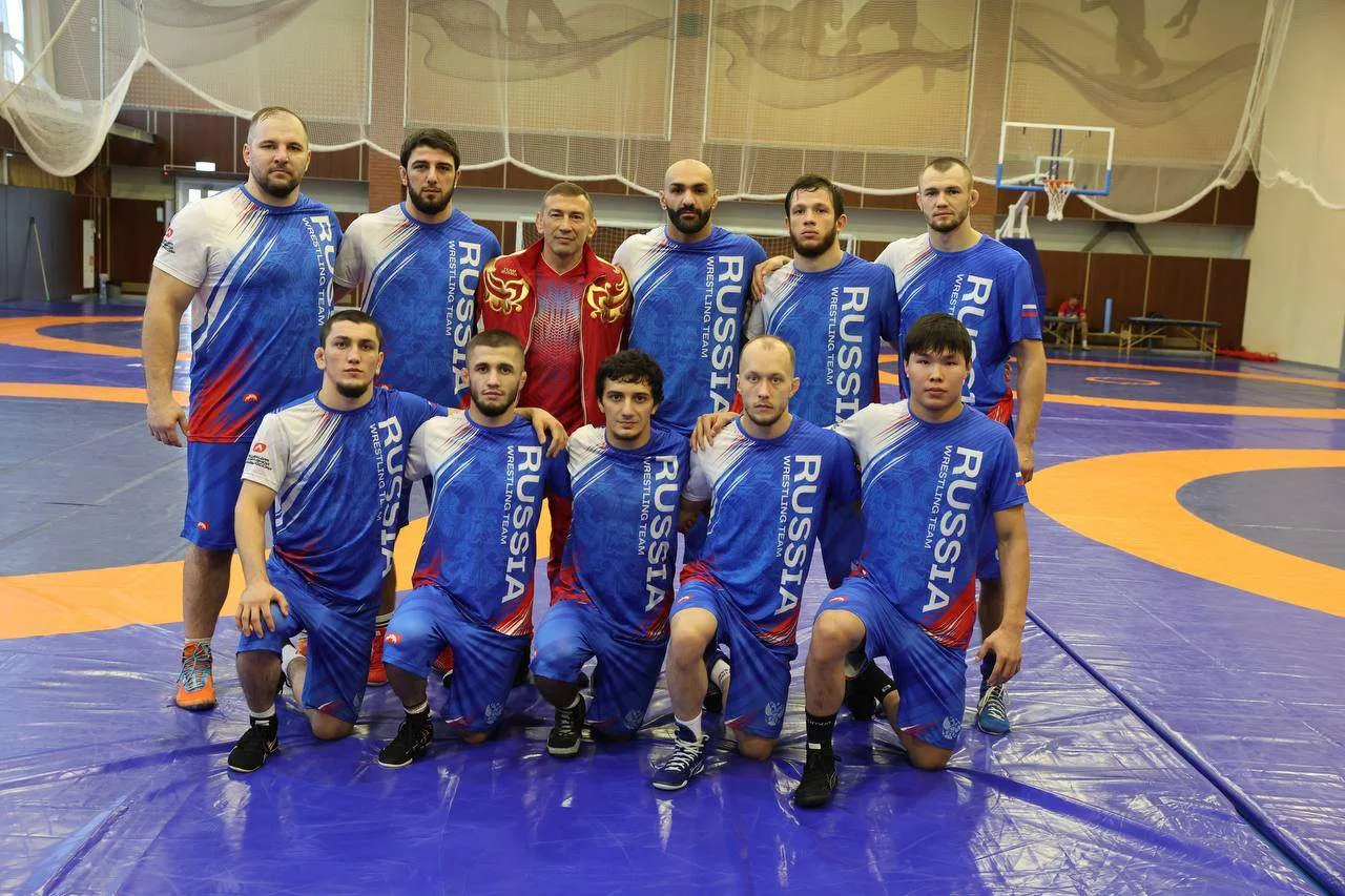 🤼Трое представителей дагестанской школы греко-римской борьбы вошли в окончательный сос...