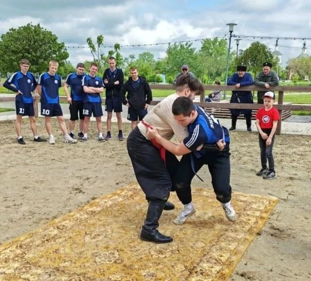 🏆 Турнир по народной борьбе донских казаков - «Ломок»
