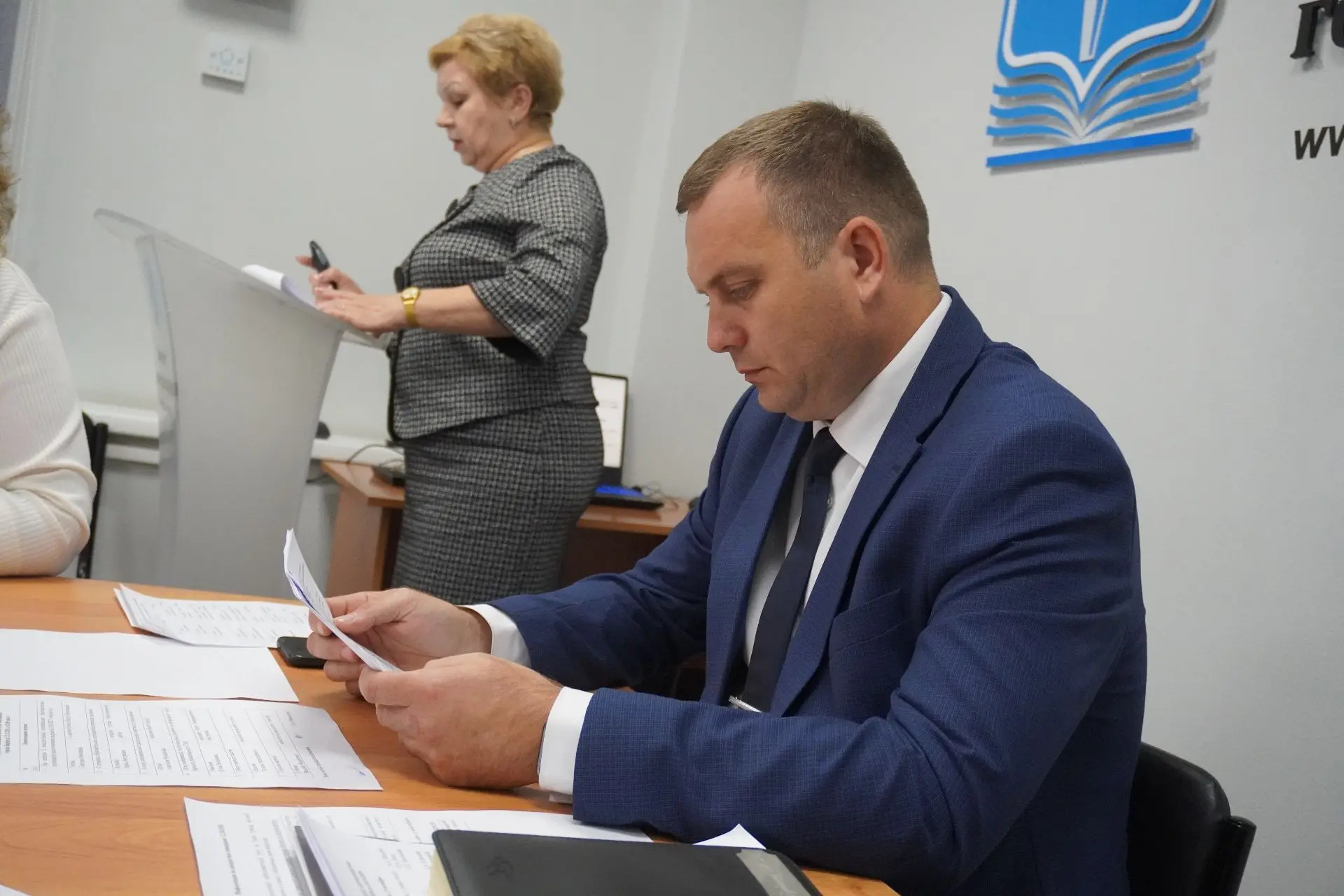 🧑‍🏫Вопросы комплектования школ педагогическими кадрами обсудили в Барнауле