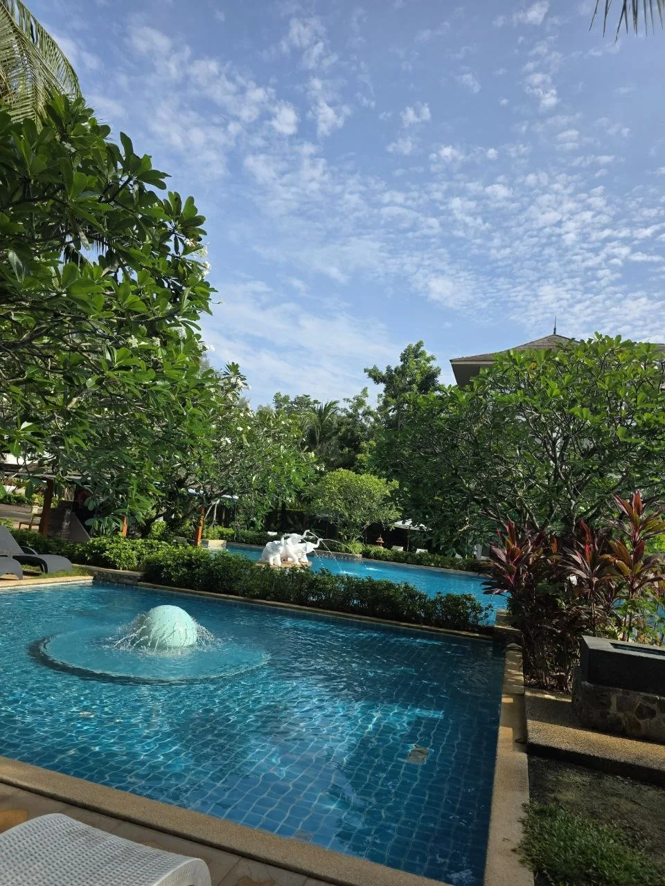Наши туристы выбрали отель Naithonburi Beach Resort 4* (Таиланд) и остались очень довол...
