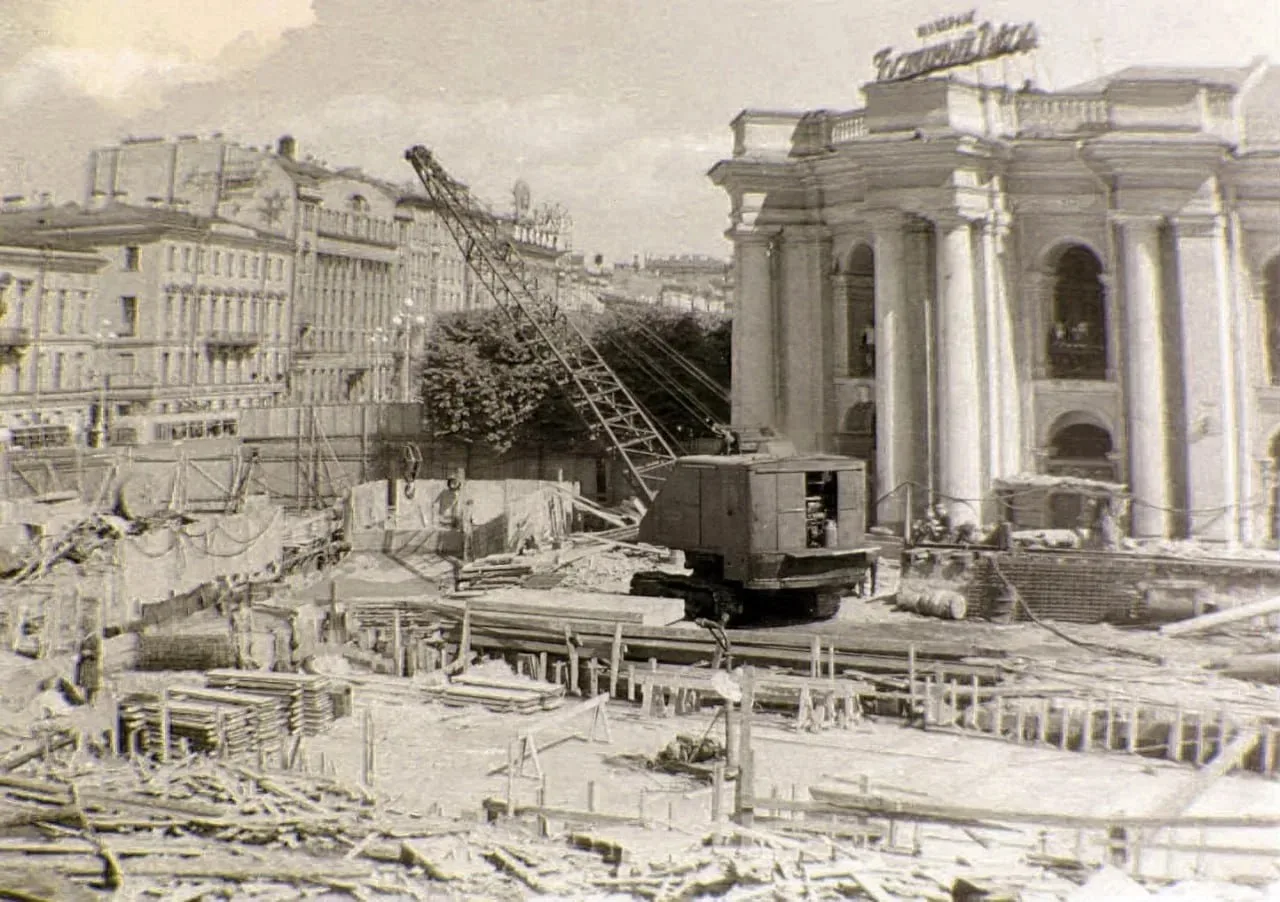 🚇 Строительство станции метро «Невский проспект». Ленинград, 1962 год.