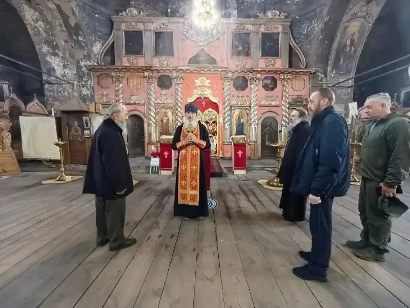 Митрополит Петр совершает паломничество к истоку реки Урал