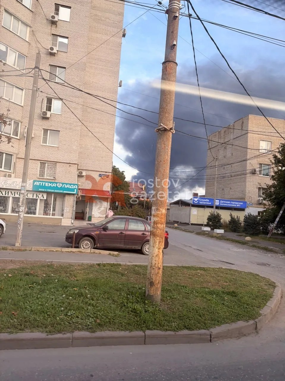 В МЧС рассказали, что горит в Аксае — по адресу Гагарина, 19 огнём охватило склады на п...