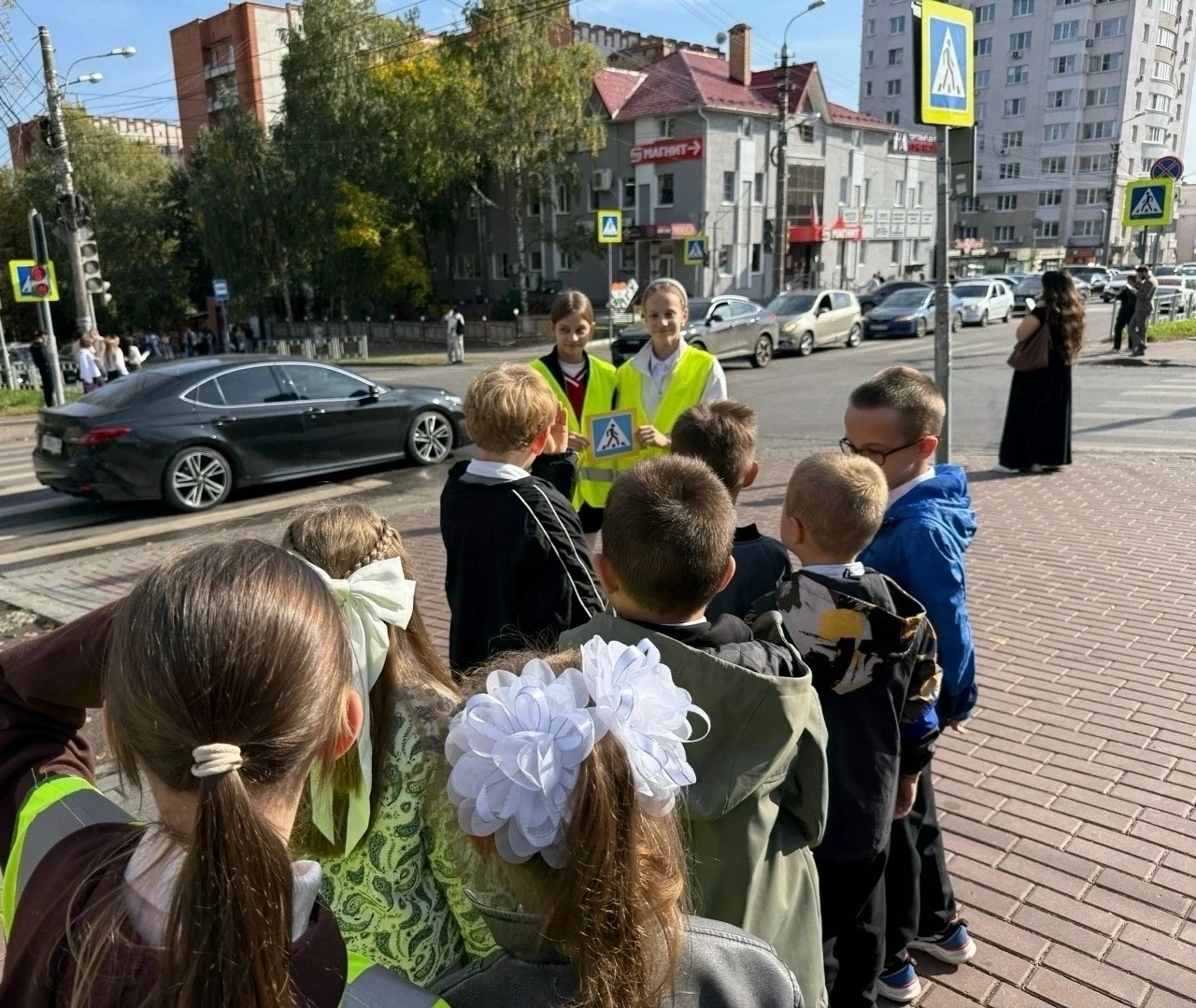 Наш лицей активно сотрудничает с МБОУ ДО Д(Ю)Ц "Спутник" в рамках профилактики  безопас...