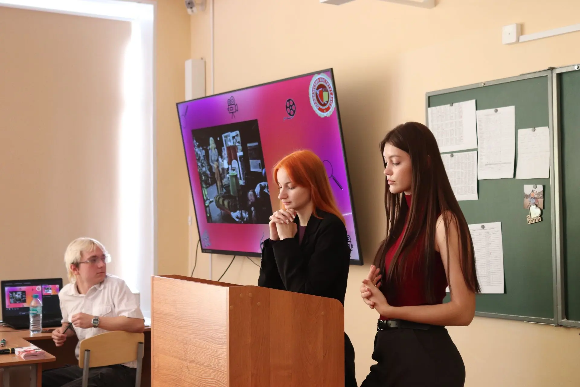 📱Профориентационный интерактив организовали для барнаульских школьников