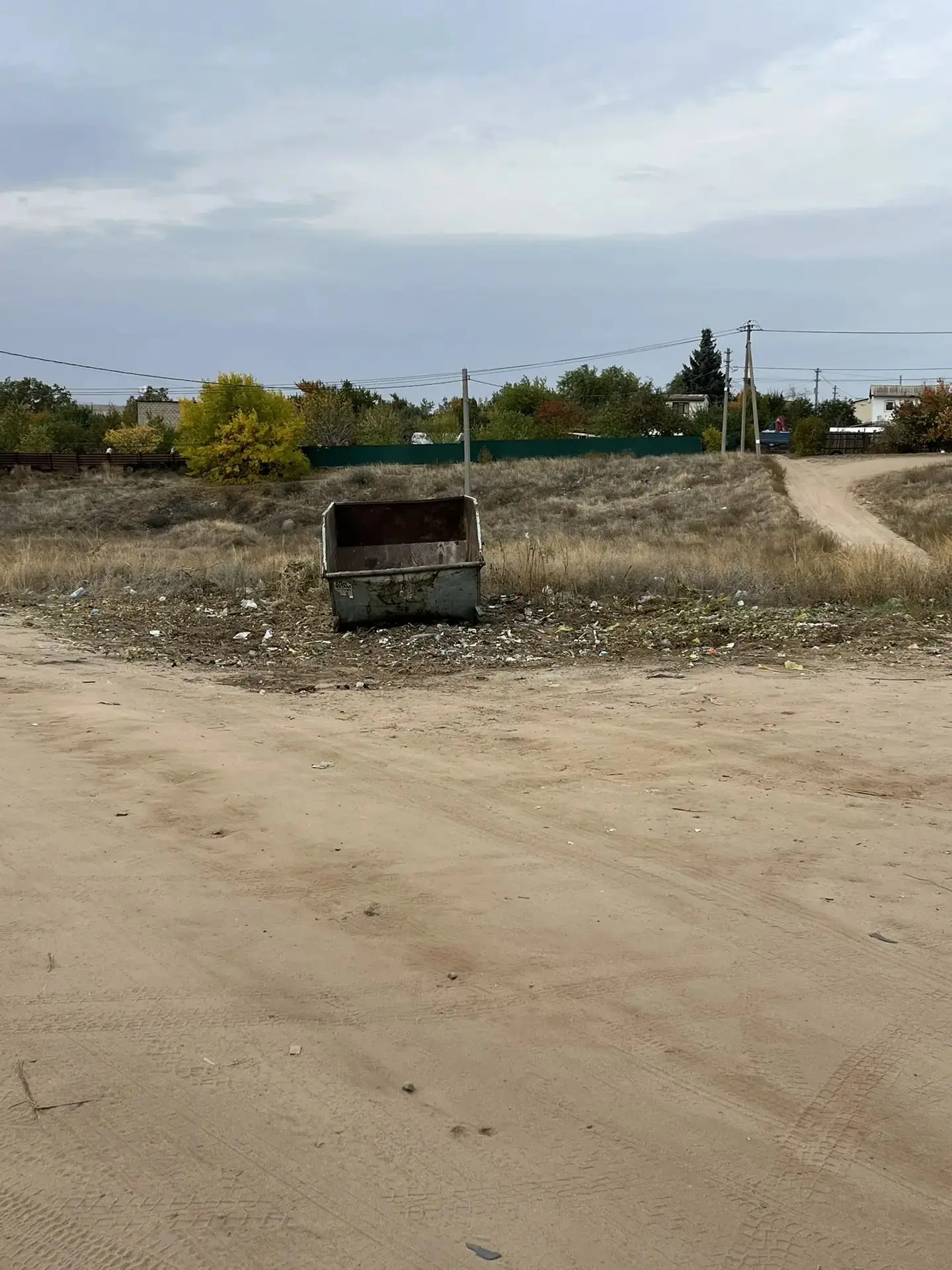 Уважаемые садоводы! 15.10.2026 г. -16.10.2026 г.🚛 Вывоз веток 🌿 мусора, отходов (подб...