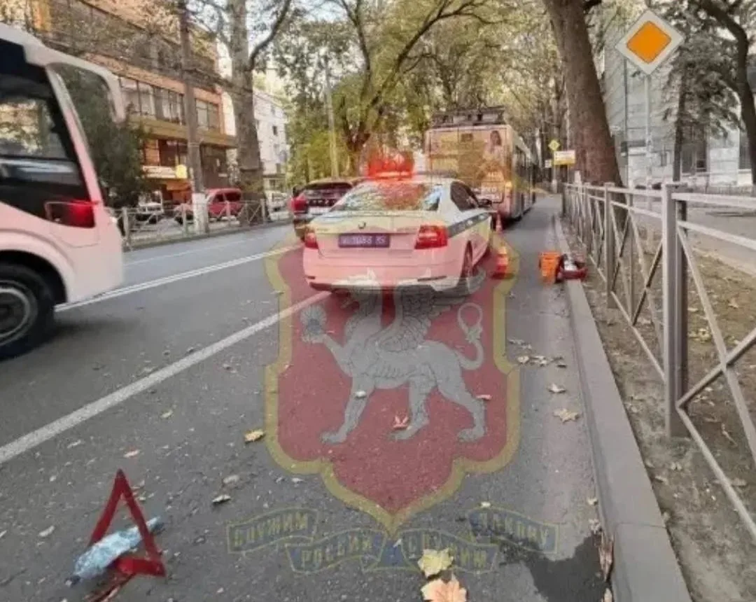 В Симферополе выписали из больницы мальчика, которого сбил троллейбус.
