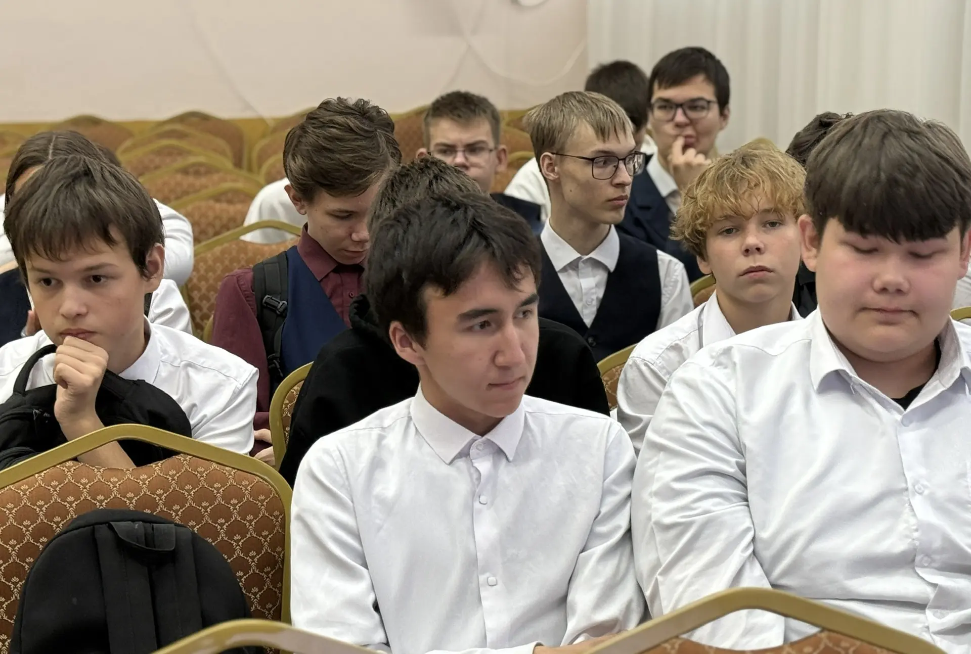 Сегодня у 8–9 классов прошел урок финансовой грамотности! 💰