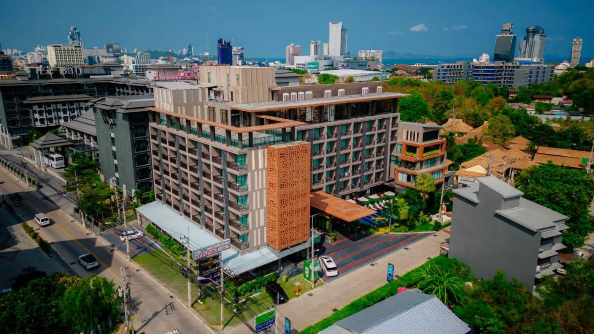 THE SIAMESE PATTAYA расположен в спокойном районе Наклуа, в 10 минутах езды от пляжей W...