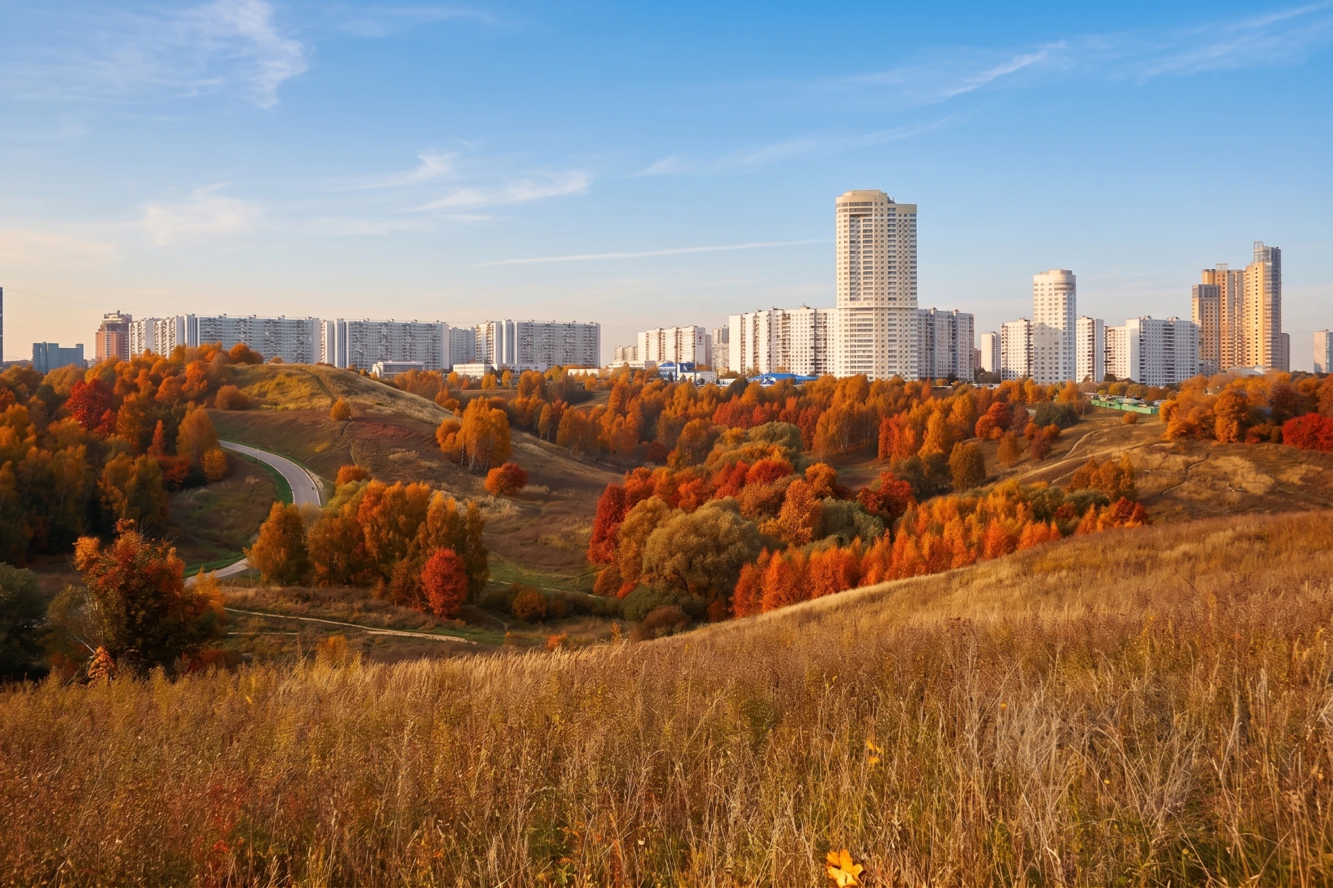 🍁 Завтра в Крылатском открывается фотовыставка «Осеннее Крылатское».
