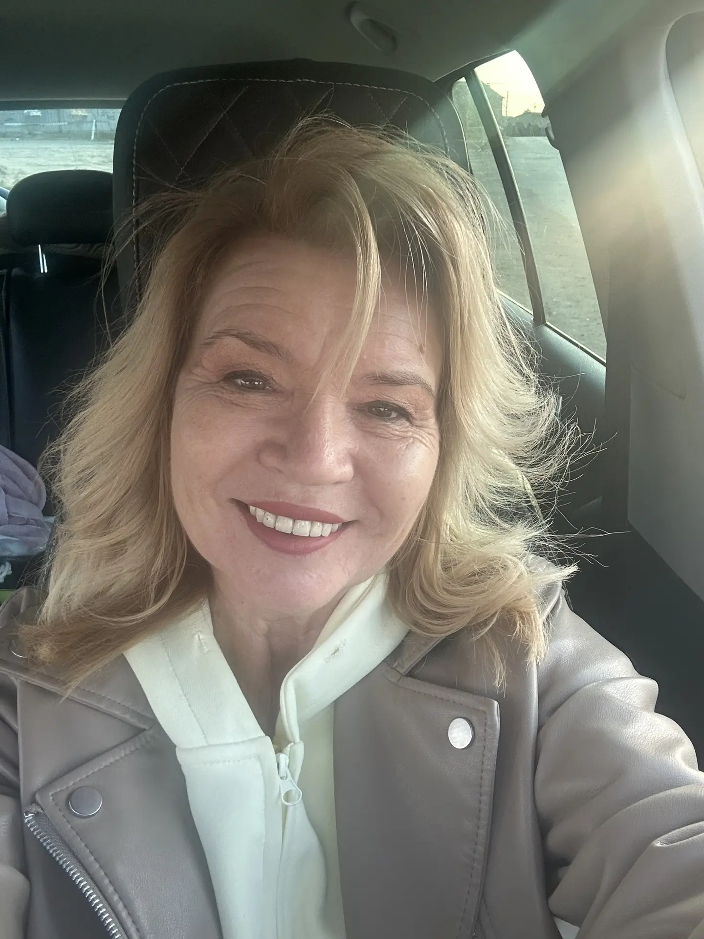 Доброе утро! Увидела купающегося и сама приободрилась, внутренне подобралась. Раньше мы...