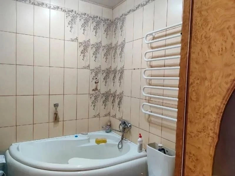 Продается 3к квартира. ул. Кирова РИК в Кировском районе.