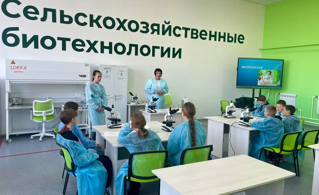 В преддверии Дня работников сельского хозяйства и перерабатывающей промышленности совет...