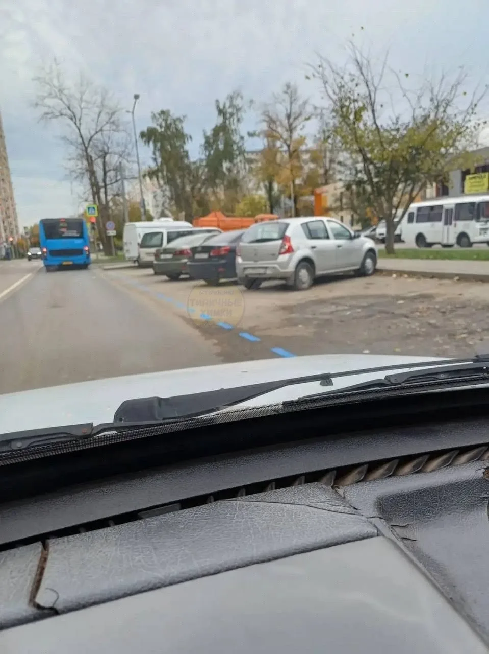 🅿️ Вот и до Подрезково дошли платные парковки: на 1-й Сестрорецкой улице нанесли синюю...