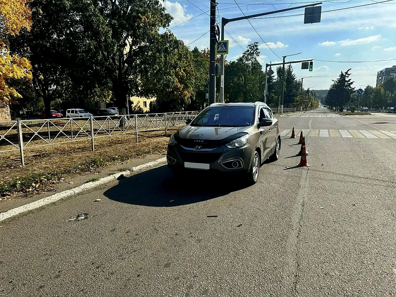 В Снежном произошло ДТП: Водитель совершил наезд на ребёнка на регулируемом перекрёстке.