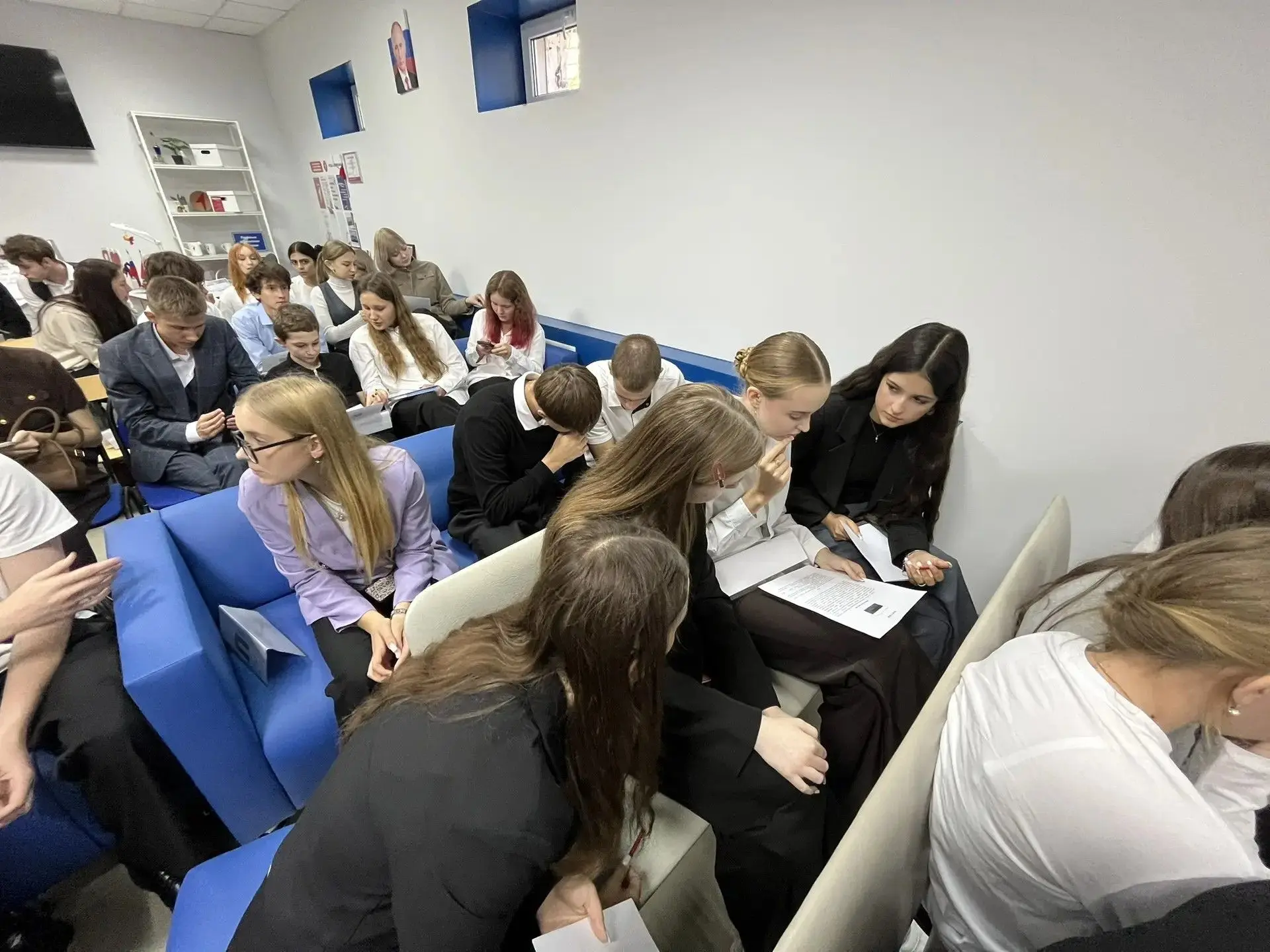 Студенты Волгодонского педагогического колледжа, активисты Движения Первых приняли учас...