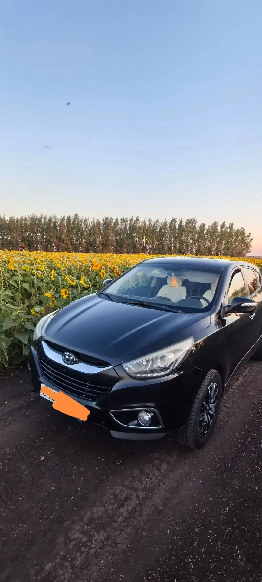 Продам хюндай ix35, 2014года ,2.0 автомат ,полный привод, 150 л.с , 2 хозяина , цена 1 ...