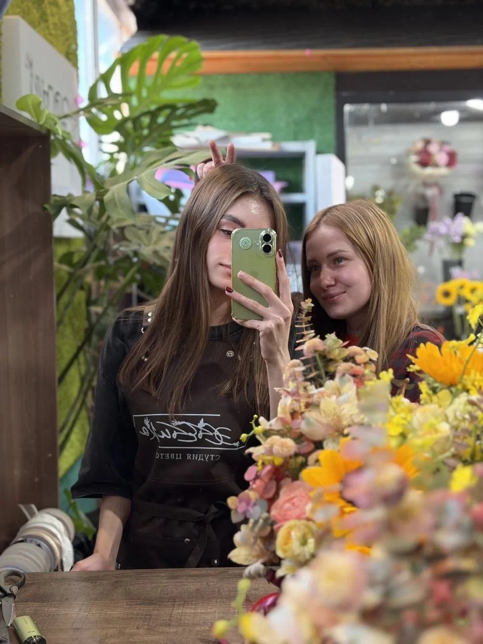 Солнечный привет от флористов студии цветов Эстетика 🩷🌺