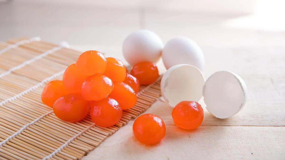 🥚 ПОЧЕМУ КИТАЙЦЫ ДОБАВЛЯЮТ СОЛЁНЫЙ ЖЕЛТОК… ВО ВСЁ?