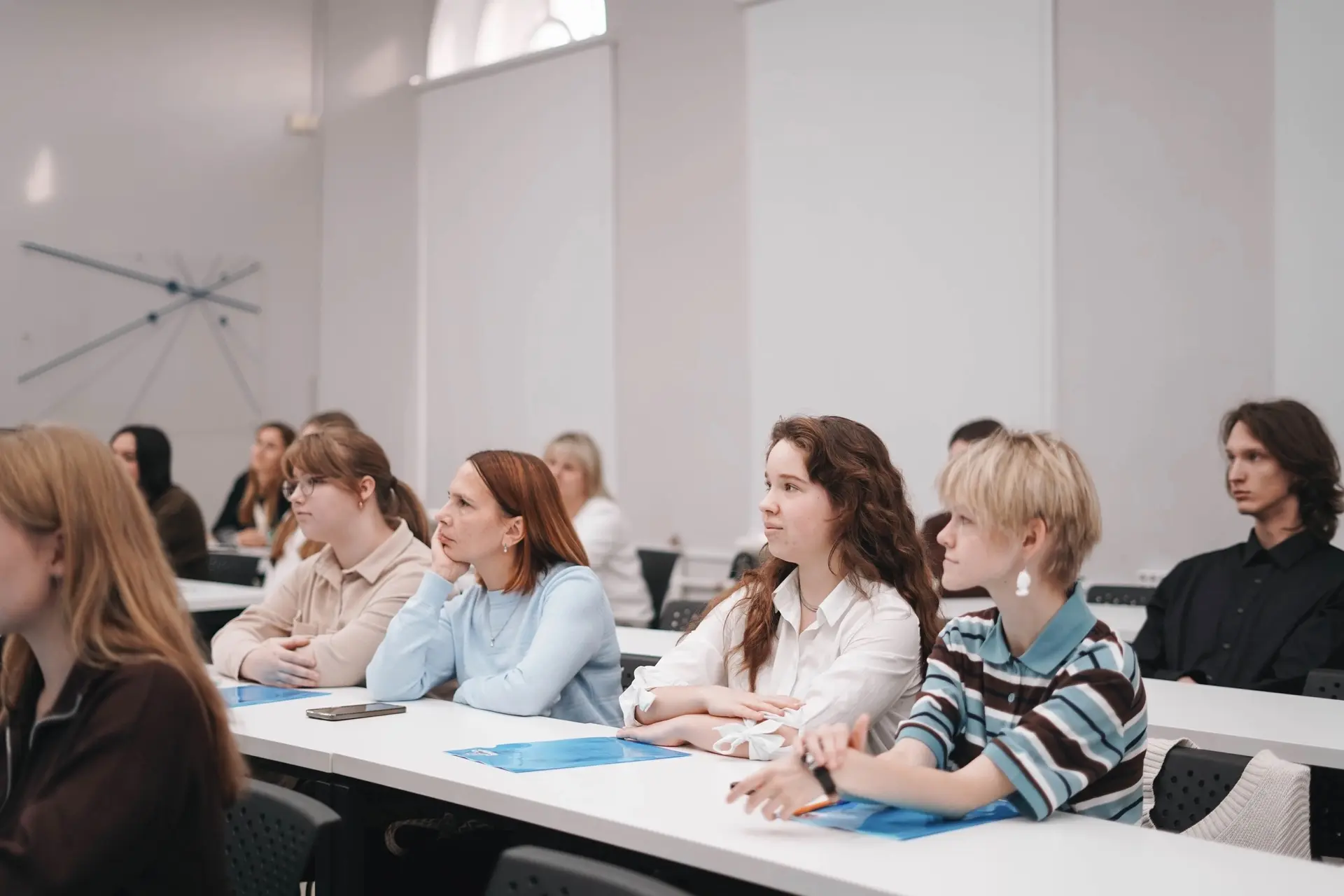 🍎 А что, если стать учителем? Первые шаги к профессии вместе с ЯГПУ!