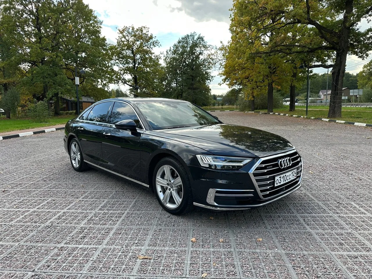 Audi A8 D5, 3.0D AT 4WD (286 л.с.)