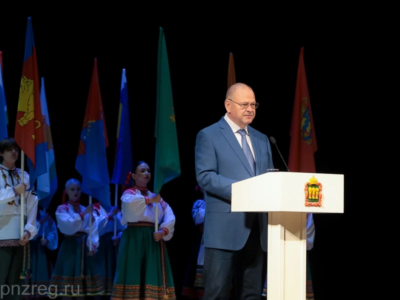 Олег Мельниченко поприветствовал участников туристского слета учащихся Союзного государ...