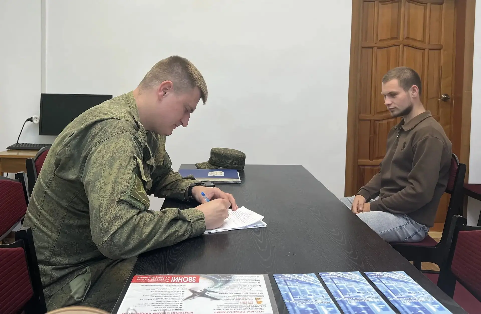 На базе Клинцовского филиала БТЭиР проходит работа по набору на военную службу по контр...