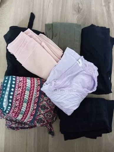 Отдам пакет одежды,много нового,ещё запечатано.