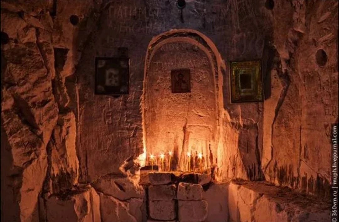🕊 Все хвалят свою веру как правую, но не тот правый, кто себя хвалит, а кого Бог похва...