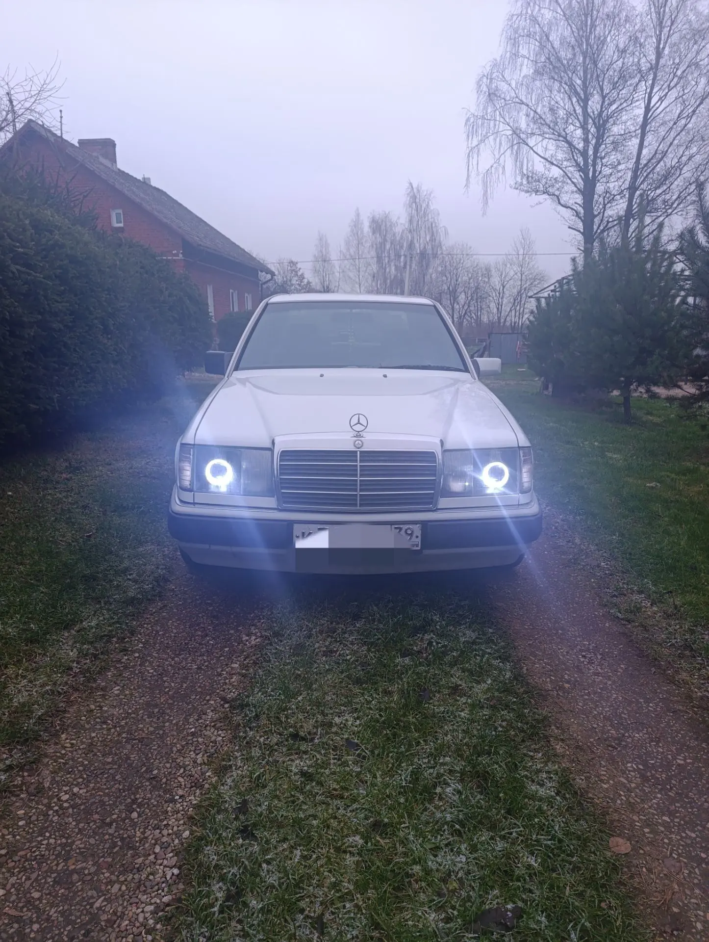 Продам 124 мерс.
