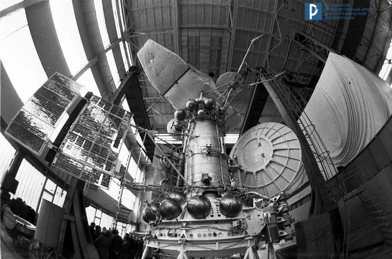 16 октября 1983 года АМС «Венера-15» провела первый сеанс картографирования с помощью р...