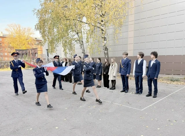 Доброе утро, гимназия! ☀️В понедельник, 12 октября, учебная неделя началась с линейки и...