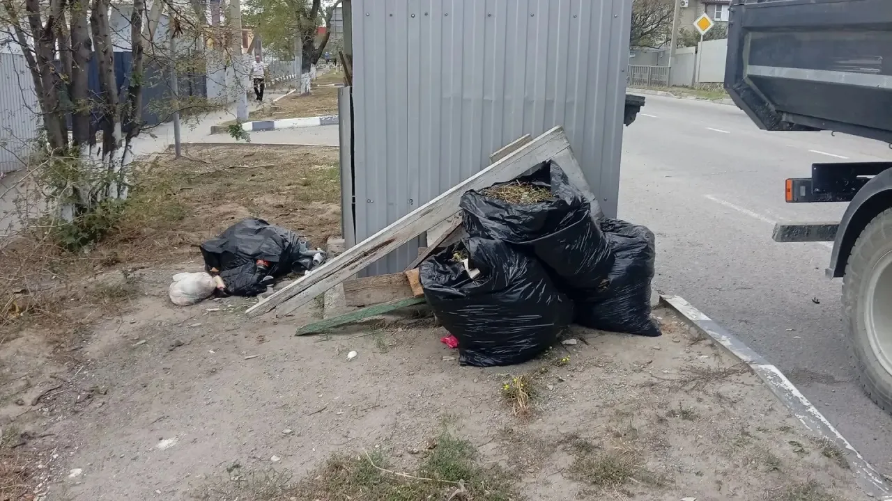 Продолжаем зачистку! Наводим санитарный порядок в Восточном районе — работа кипит!
