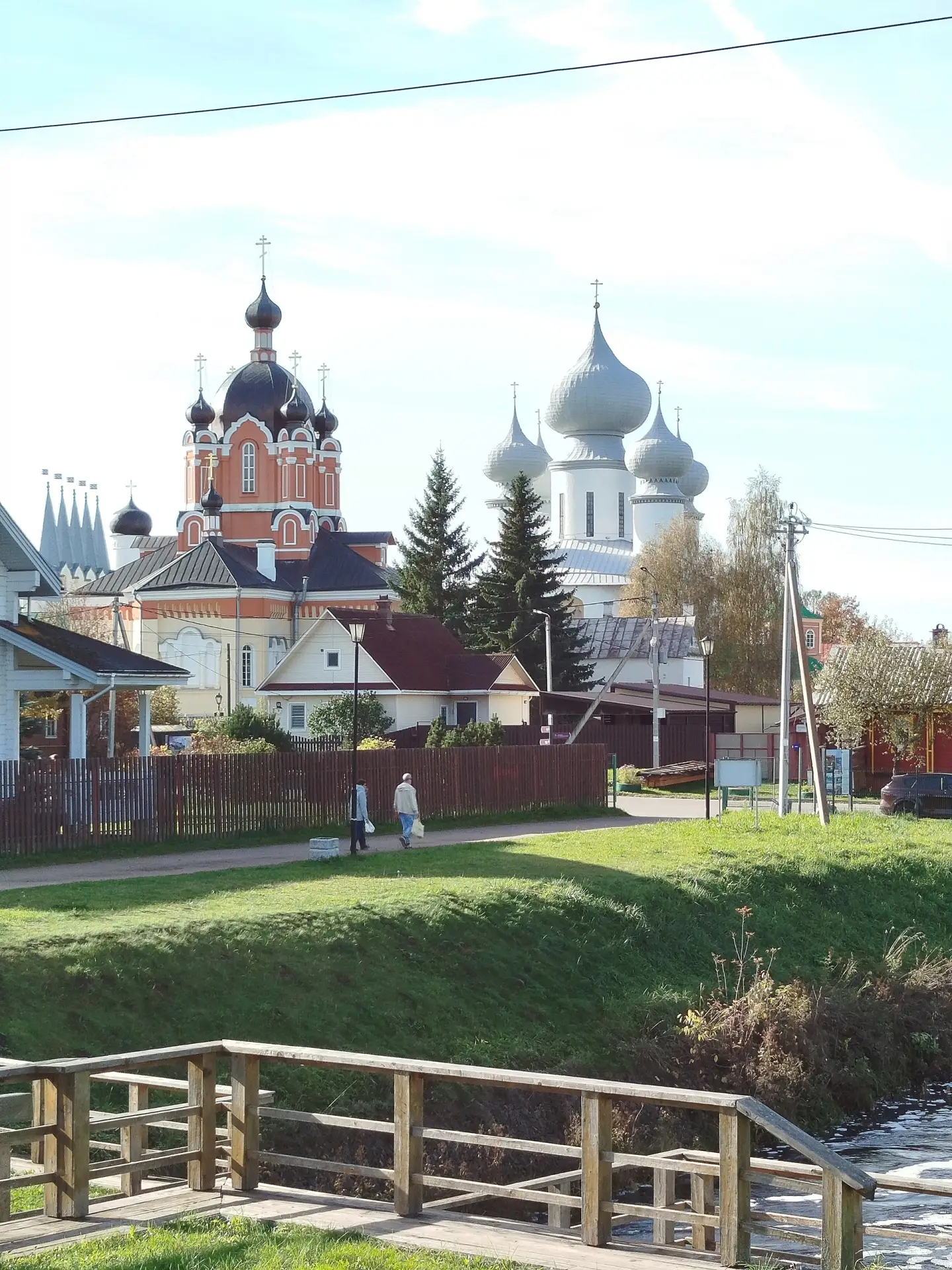Тихвинский монастырь.