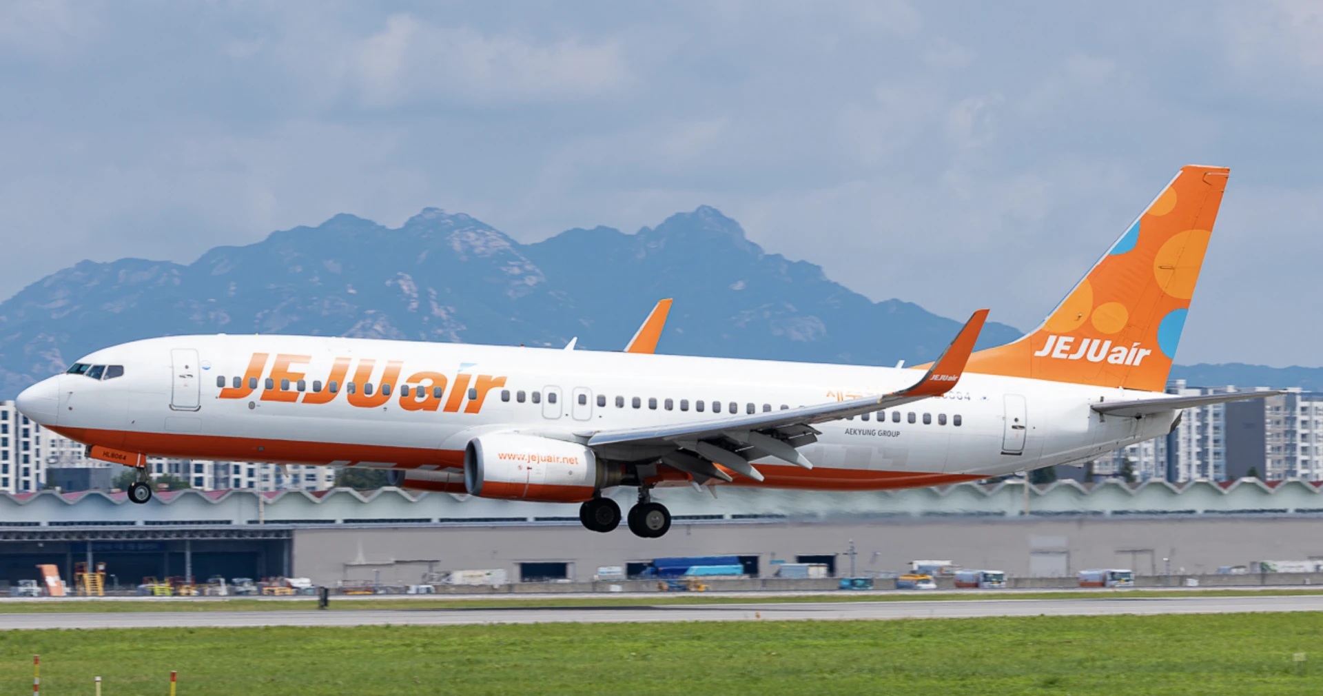 ✈️ Jeju Air 737: эвакуация пассажиров в Чхонджу из-за возгорания пауэрбанка